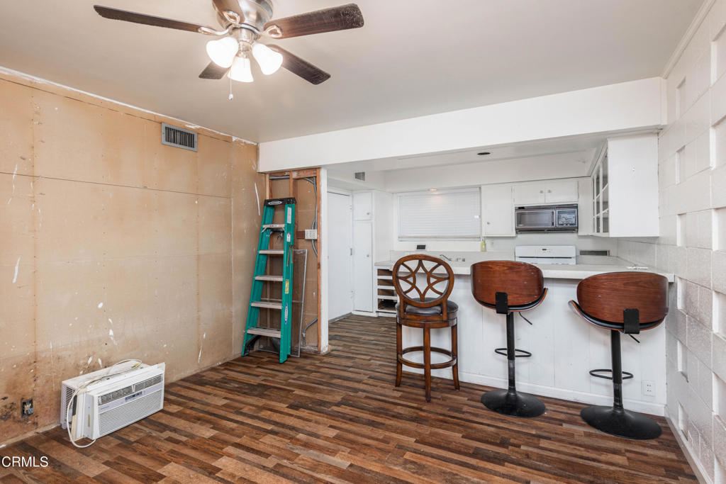 Residential for sale at 3901 Union Avenue 18, Bakersfield CA featuring 1 bed and 1 bath