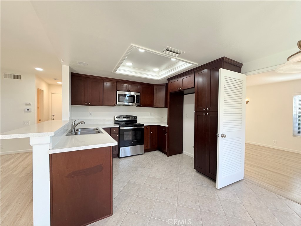 Residential Lease for rent at 16 Campanero E, Irvine CA featuring 4 beds and 3 baths