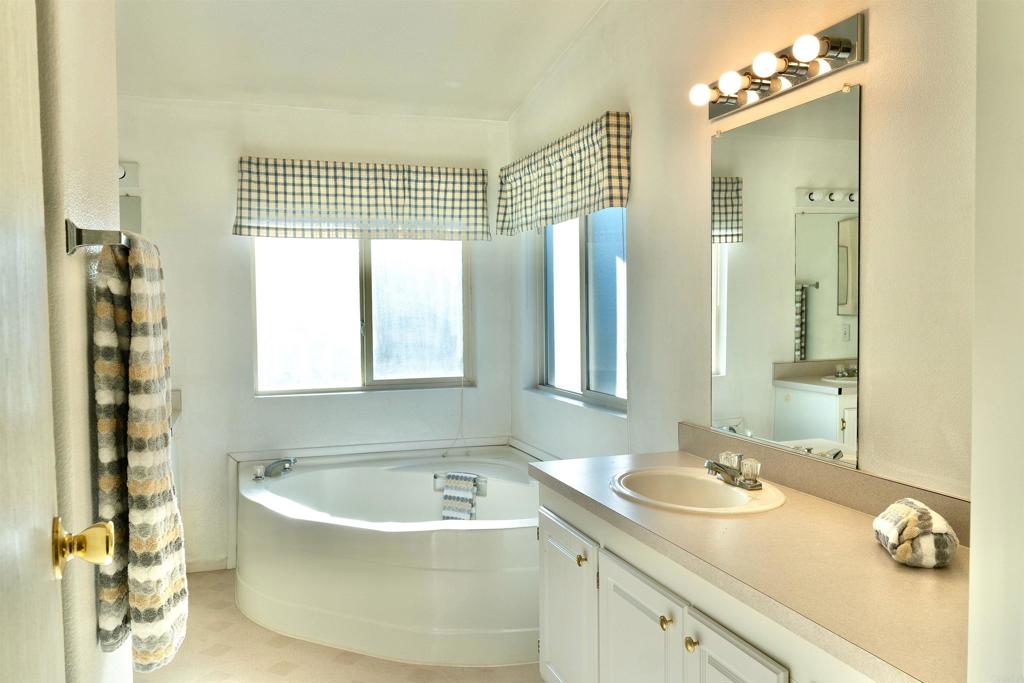 Manufactured In Park for sale at 5830 Robin Hill Drive 30, Lakeport CA featuring 3 beds and 2 baths