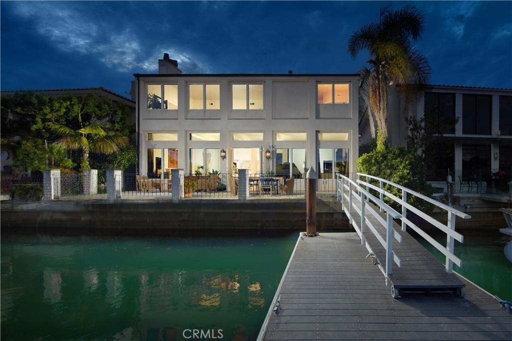 Residential for sale at 8 Linda Isle, Newport Beach CA featuring 3 beds and 6 baths