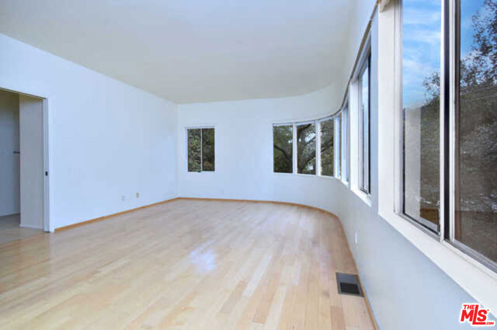 Residential Lease for rent at 10045 Reevesbury Drive, Beverly Hills CA featuring 3 beds and 3 baths