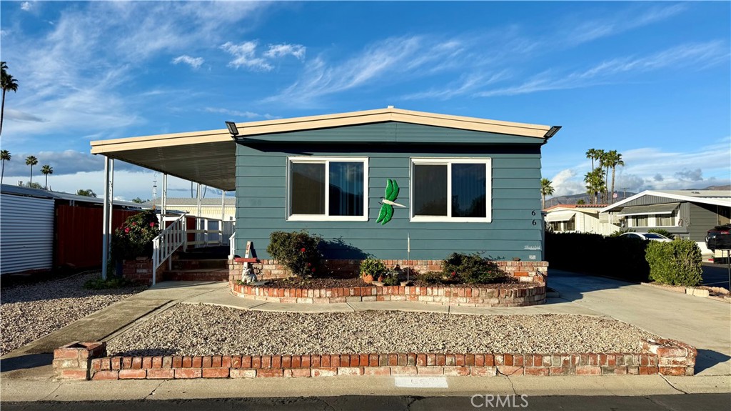 Manufactured In Park for sale at 601 N Kirby 66, Hemet CA featuring 2 beds and 2 baths