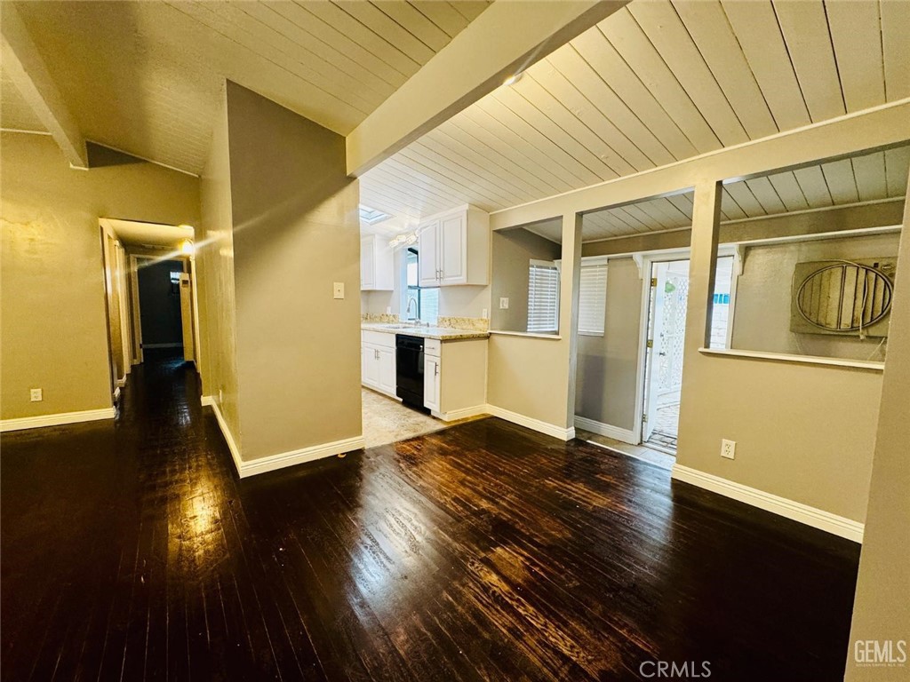 Residential for sale at 9 Dunlap, Bakersfield CA featuring 4 beds and 2 baths