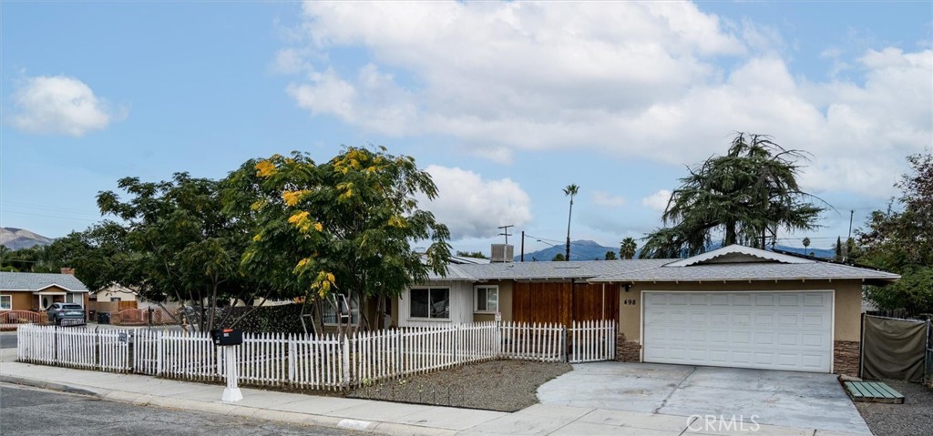 Residential for sale at 498 Monte Vista, Hemet CA featuring 4 beds and 2 baths