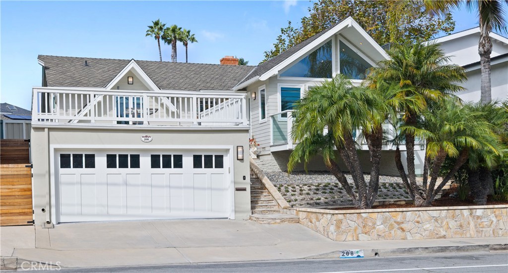 Residential Lease for rent at 208 W Avenida De Los Lobos Marinos, San Clemente CA featuring 2 beds and 2 baths