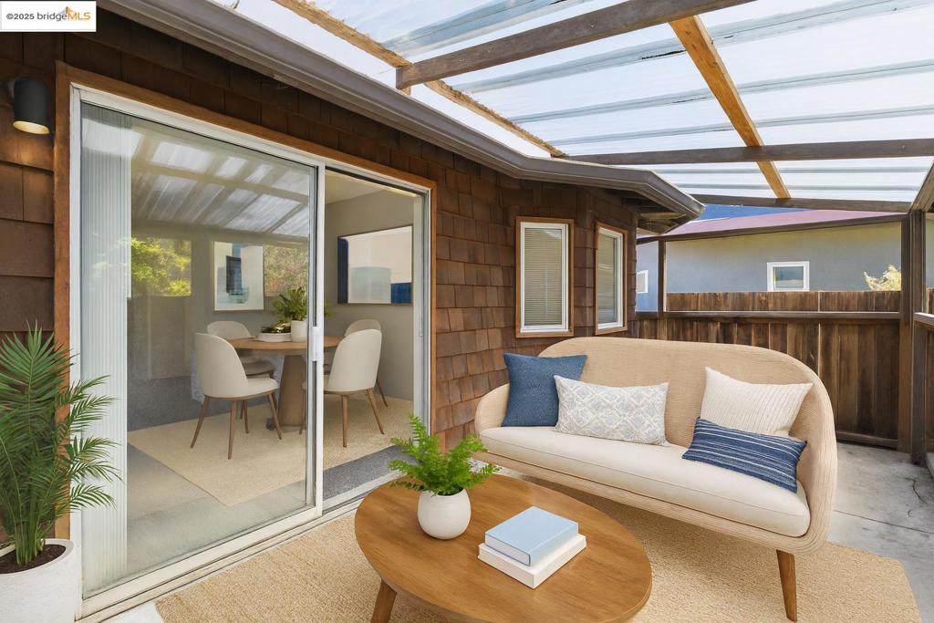 Residential for sale at 6630 Macarthur Blvd 2, Oakland CA featuring 2 beds and 1 bath