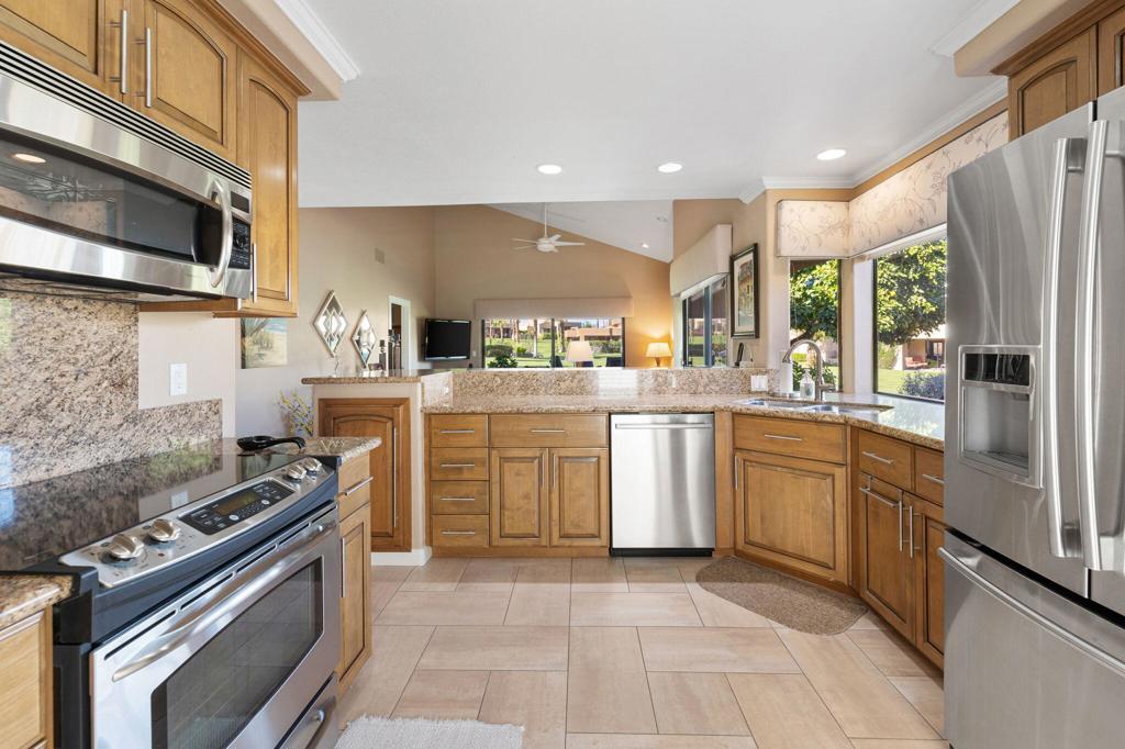 Residential Lease for rent at 73416 Poinciana Place, Palm Desert CA featuring 2 beds and 2 baths