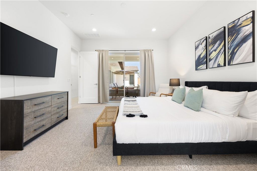 Residential for sale at 55724 Isleworth, La Quinta CA featuring 3 beds and 3 baths