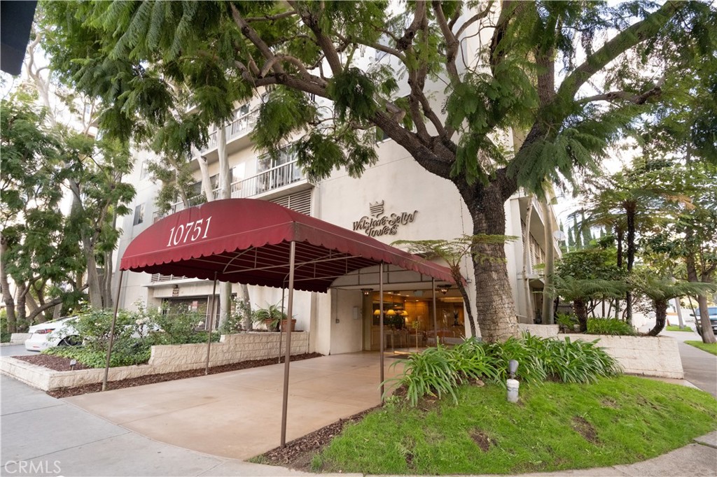 Residential for sale at 10751 Wilshire Boulevard 1405, Los Angeles CA featuring 1 bed and 2 baths