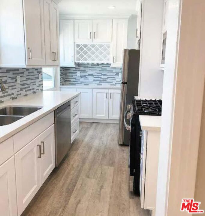 Residential Income for sale at 1268 Queen Anne Place, Los Angeles CA featuring 12 beds and 8 baths