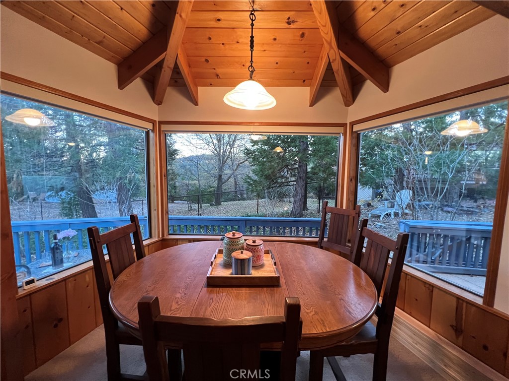 Residential Lease for rent at 253 La Casita, Twin Peaks, San Francisco County CA featuring 2 beds and 1 bath