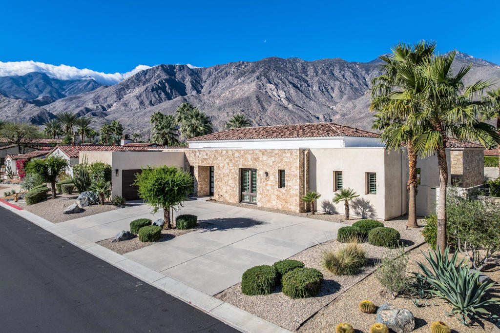Residential for sale at 3085 Arroyo Seco, Palm Springs CA featuring 4 beds and 5 baths