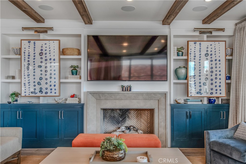 Residential Lease for rent at 317 E Bay Front, Newport Beach CA featuring 3 beds and 4 baths