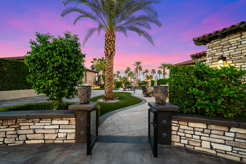 Residential for sale at 80501 Avenue 48 320, Indio CA and 1 bath