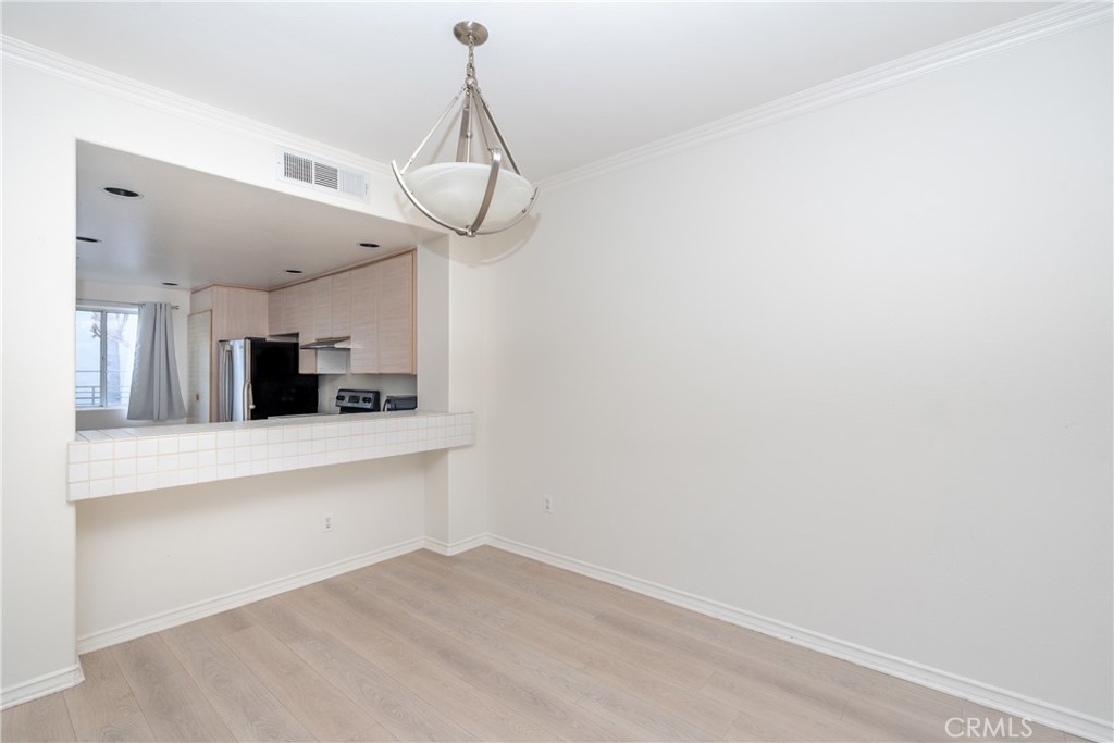 Residential Lease for rent at 2253 Martin 416, Irvine CA featuring 1 bed and 1 bath