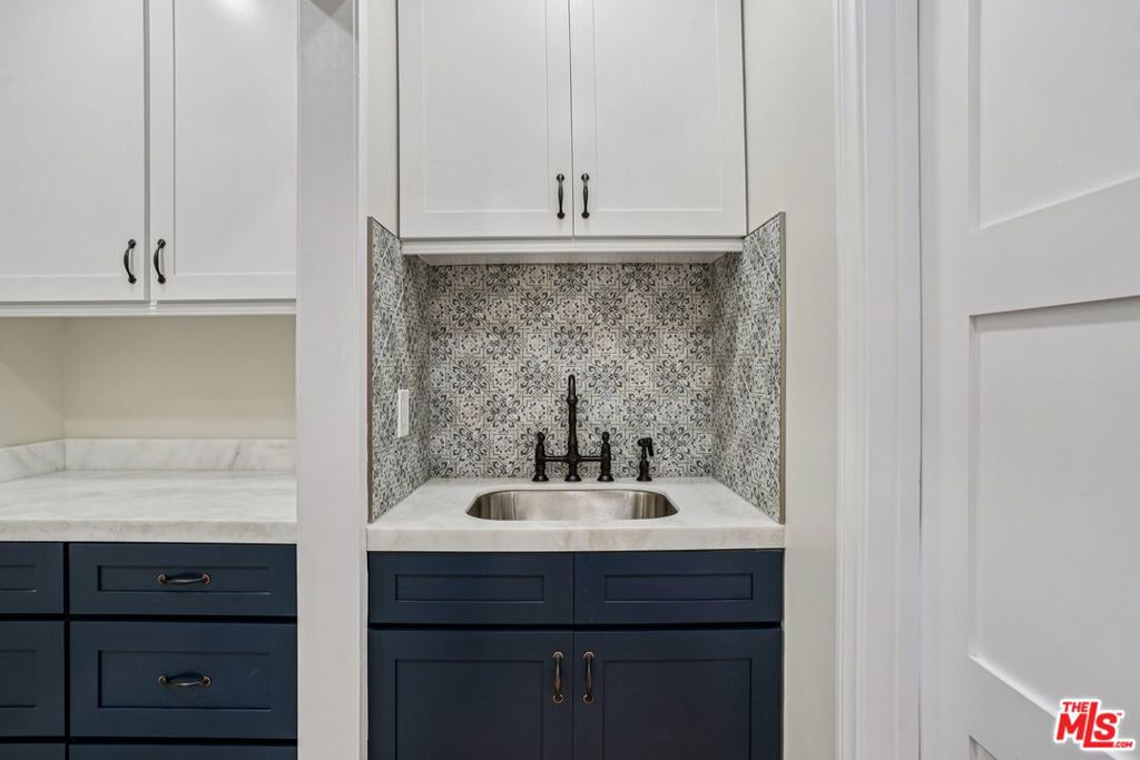 Residential for sale at 5010 Elmwood Avenue, Los Angeles CA featuring 3 beds and 3 baths