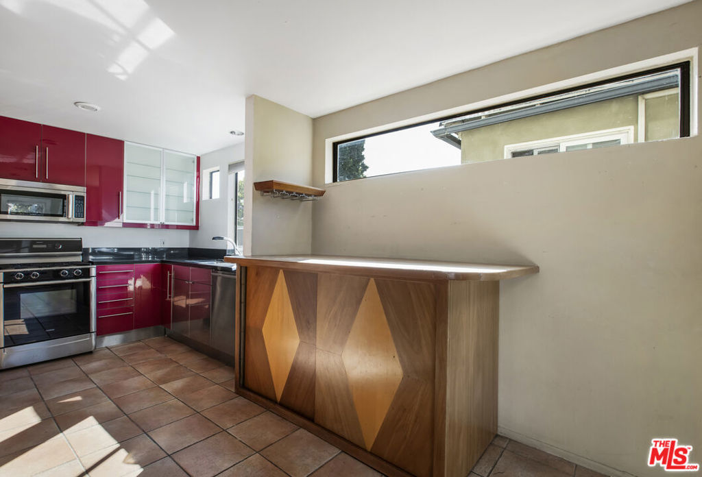 Residential for sale at 1017 Pearl Street E, Santa Monica CA featuring 3 beds and 2 baths