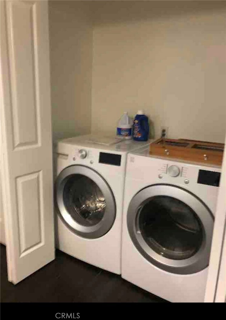 Residential Lease for rent at 12709 Trent Jones Lane, Tustin CA featuring 3 beds and 3 baths