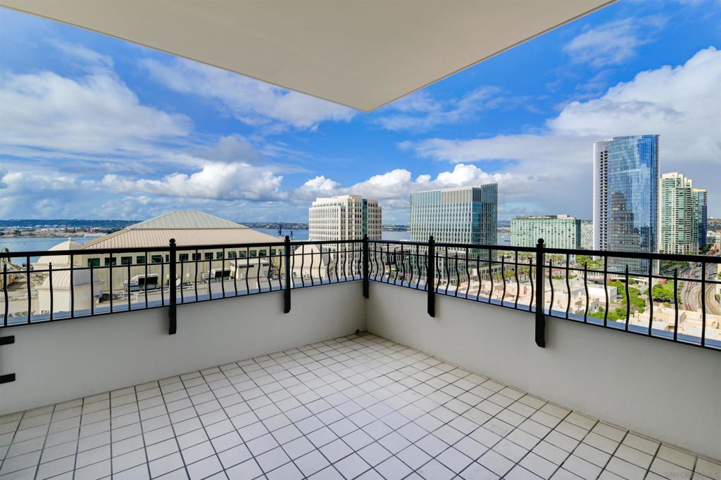 Residential for sale at 700 W Harbor Dr 1805, San Diego CA featuring 2 beds and 2 baths
