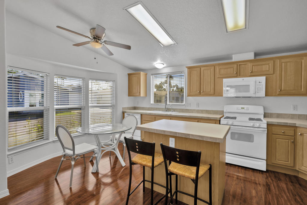 Manufactured In Park for sale at 1333 Via Palmera, Cathedral City CA featuring 2 beds and 2 baths