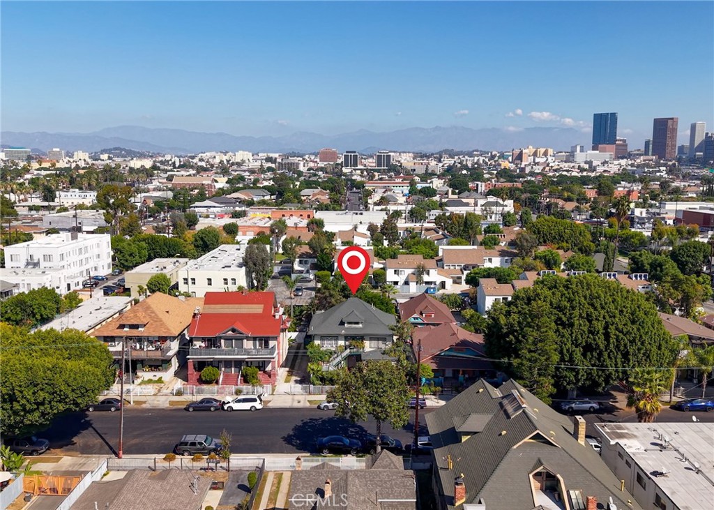 Residential Income for sale at 1123 W 18th, Los Angeles CA
