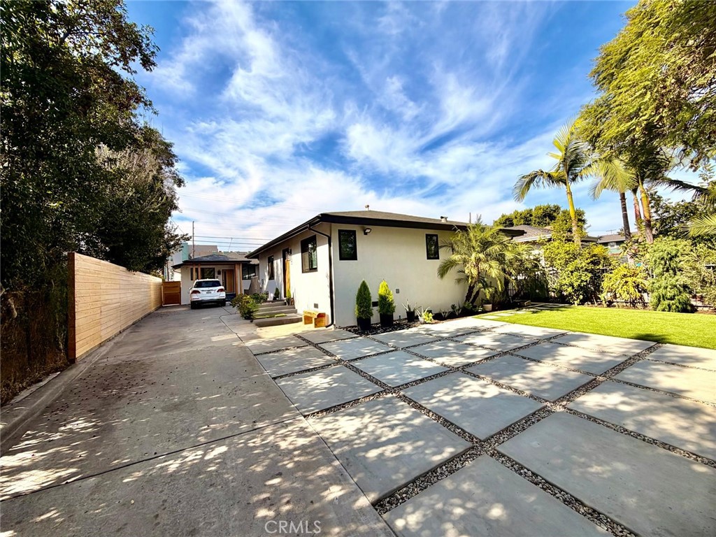 Residential for sale at 3007 3009 S Hobart, Los Angeles CA featuring 5 beds and 4 baths