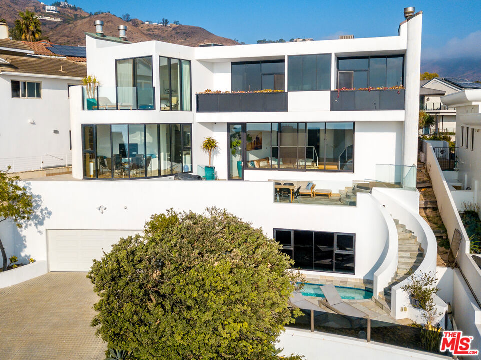 Residential Lease for rent at 31550 Victoria Point Road, Malibu CA featuring 4 beds and 5 baths