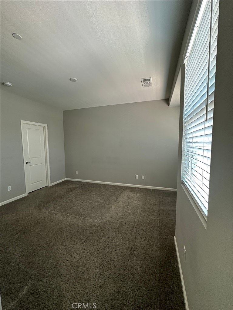 Residential Lease for rent at 44110 Calle Luz, Temecula CA featuring 3 beds and 3 baths