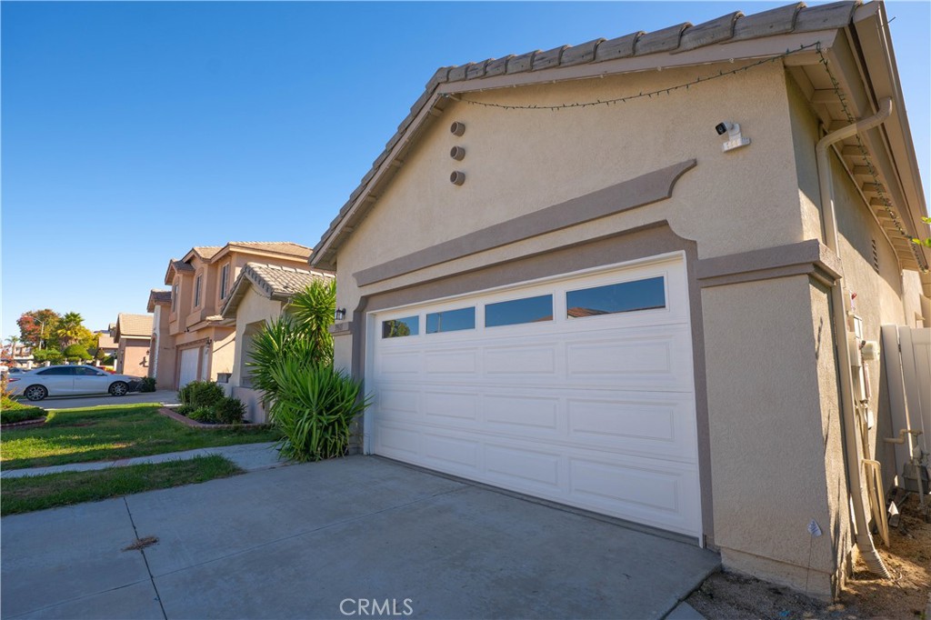 Residential for sale at 39601 Saba Court, Murrieta CA featuring 3 beds and 3 baths
