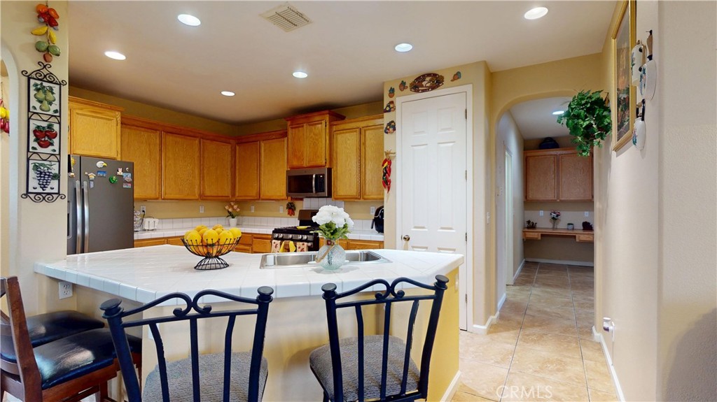 Residential for sale at 1055 San Jose, Madera CA featuring 5 beds and 3 baths