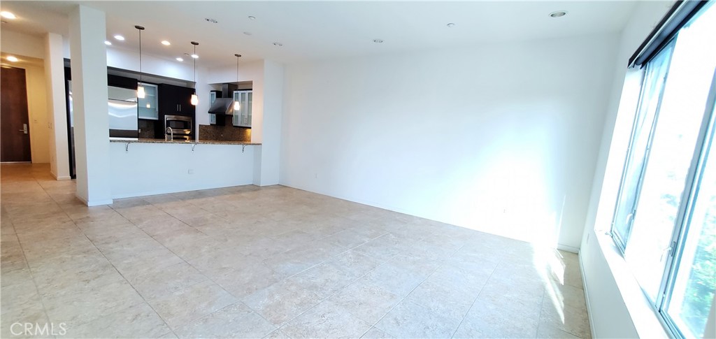 Residential Lease for rent at 21 Gramercy 307, Irvine CA featuring 2 beds and 2 baths