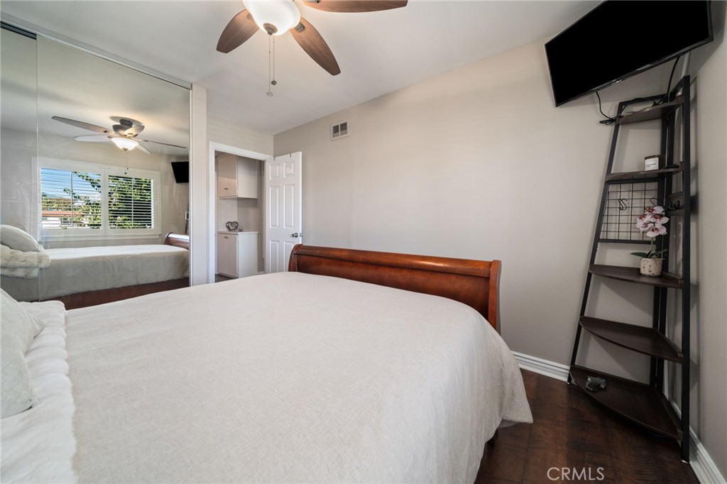 Residential for sale at 22921 Crol, Lake Forest CA featuring 4 beds and 3 baths