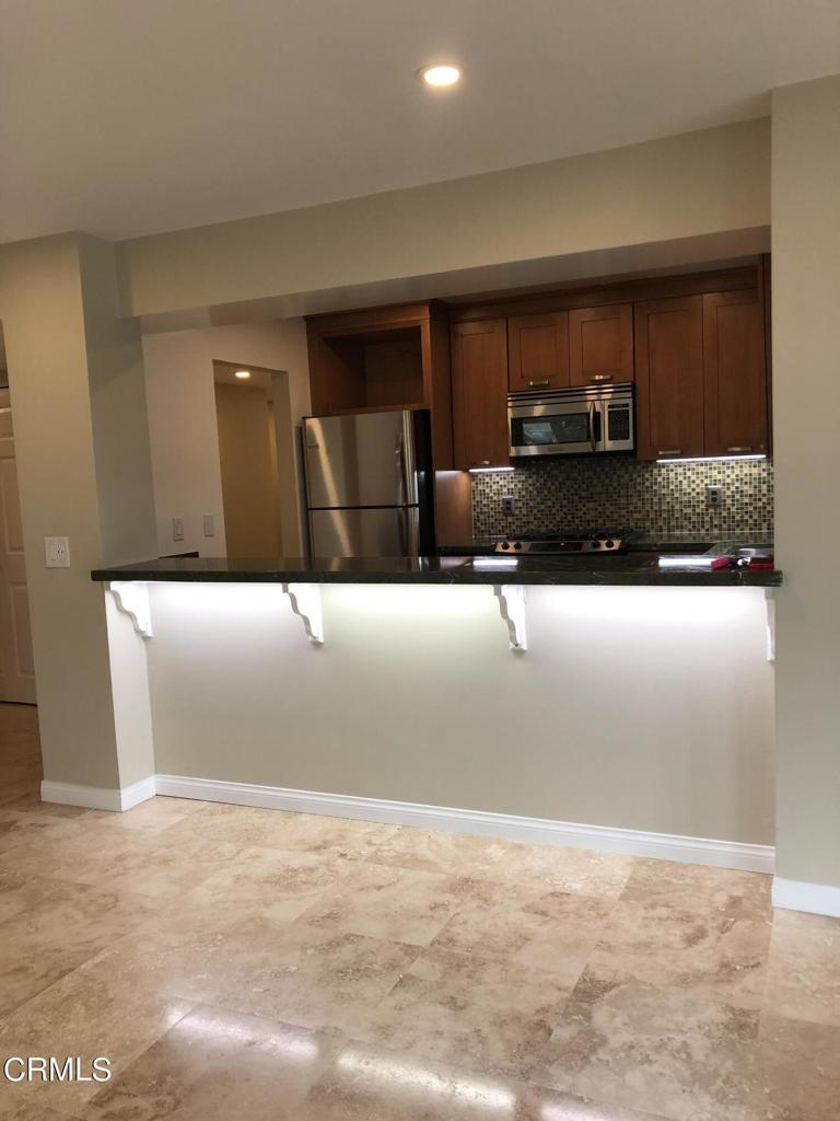 Residential Lease for rent at 663 Sunfish Way, Port Hueneme CA featuring 3 beds and 2 baths