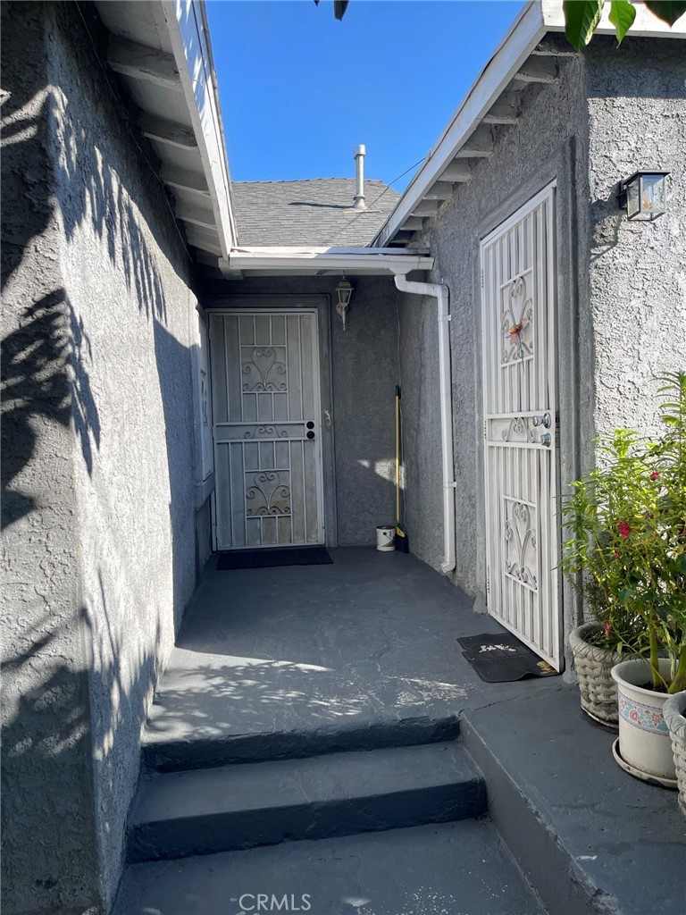 Residential Income for sale at 9536 Compton, Los Angeles CA