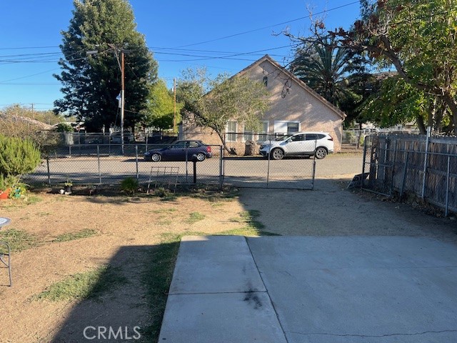 Residential for sale at 33137 Dowman, Lake Elsinore CA featuring 2 beds and 1 bath