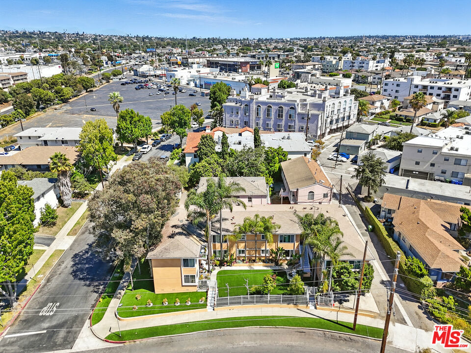 Residential Income for sale at 7028 Alvern Street, Los Angeles CA featuring 9 beds and 7 baths