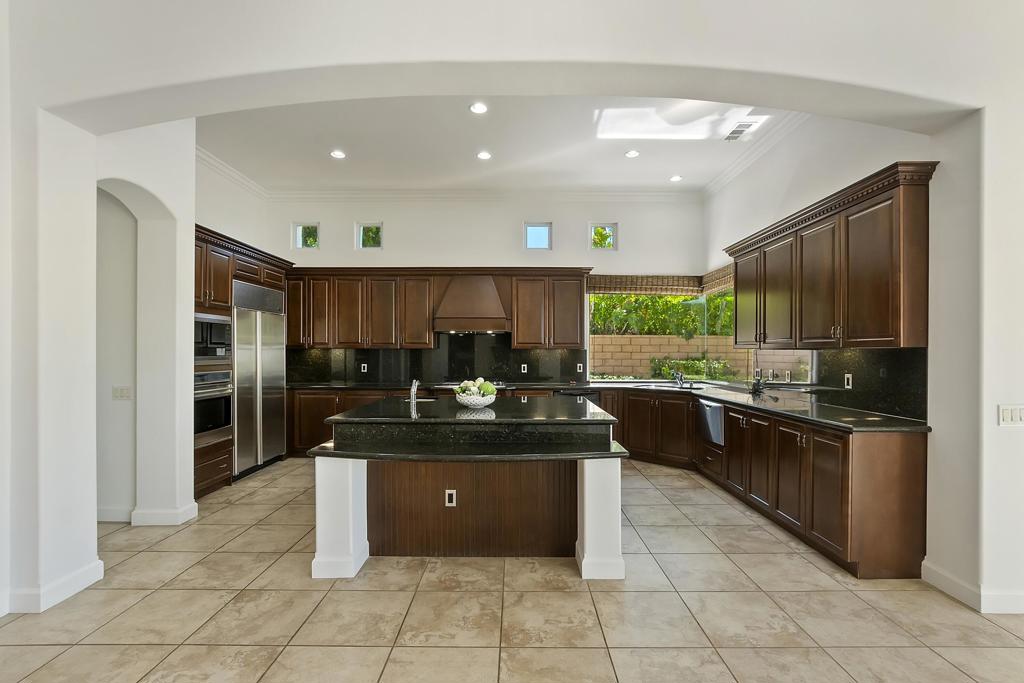 Residential for sale at 7 Cielo Vista Court, Rancho Mirage CA featuring 4 beds and 6 baths