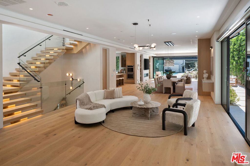 Residential for sale at 528 Marguerita Avenue, Santa Monica CA featuring 6 beds and 8 baths