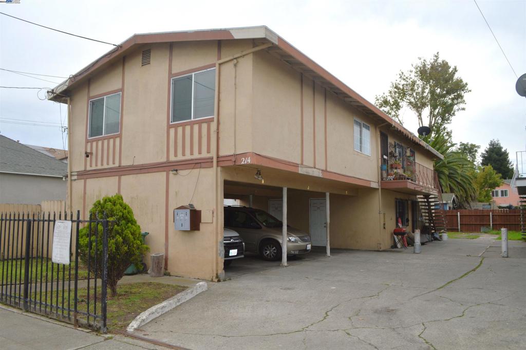 Residential Income for sale at 214 Barrett Ave, Richmond CA
