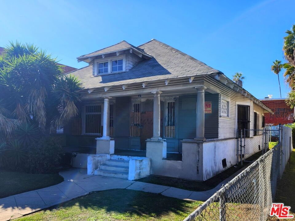 Residential for sale at 4313 S Flower Street, Los Angeles CA featuring 3 beds and 1 bath