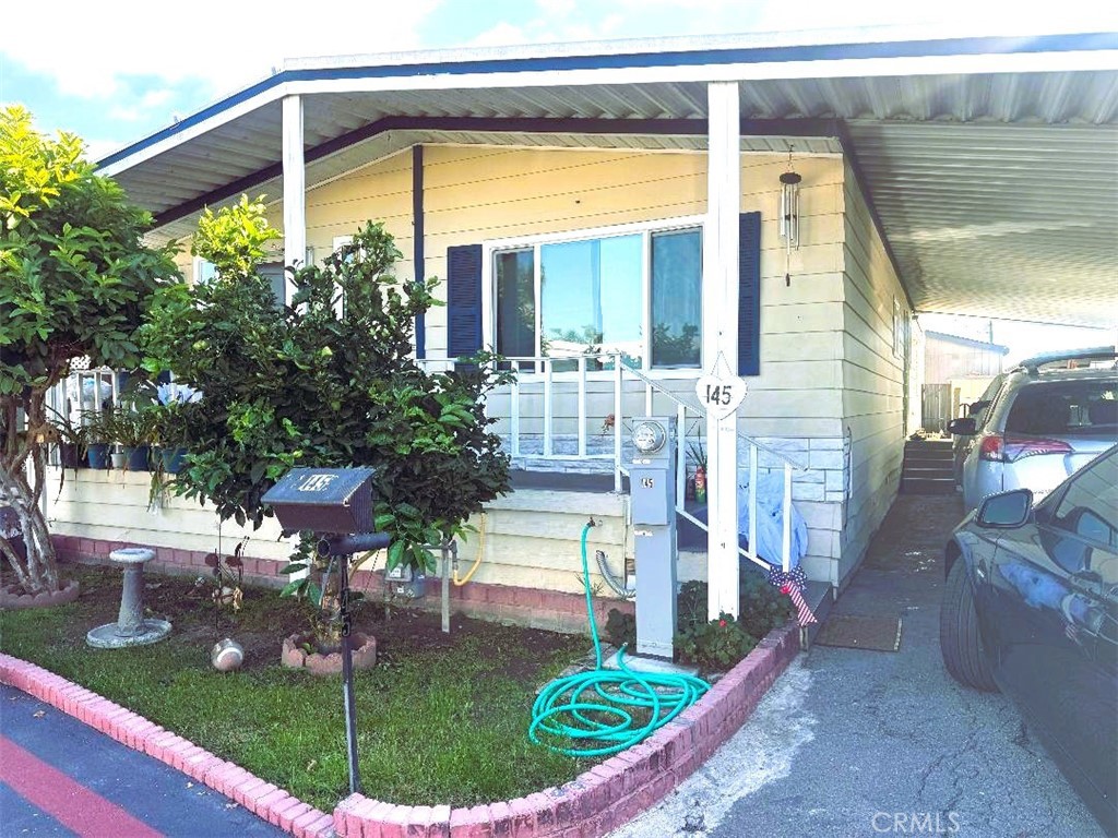 Manufactured In Park for sale at 16600 Downey Avenue 145, Paramount CA featuring 3 beds and 2 baths