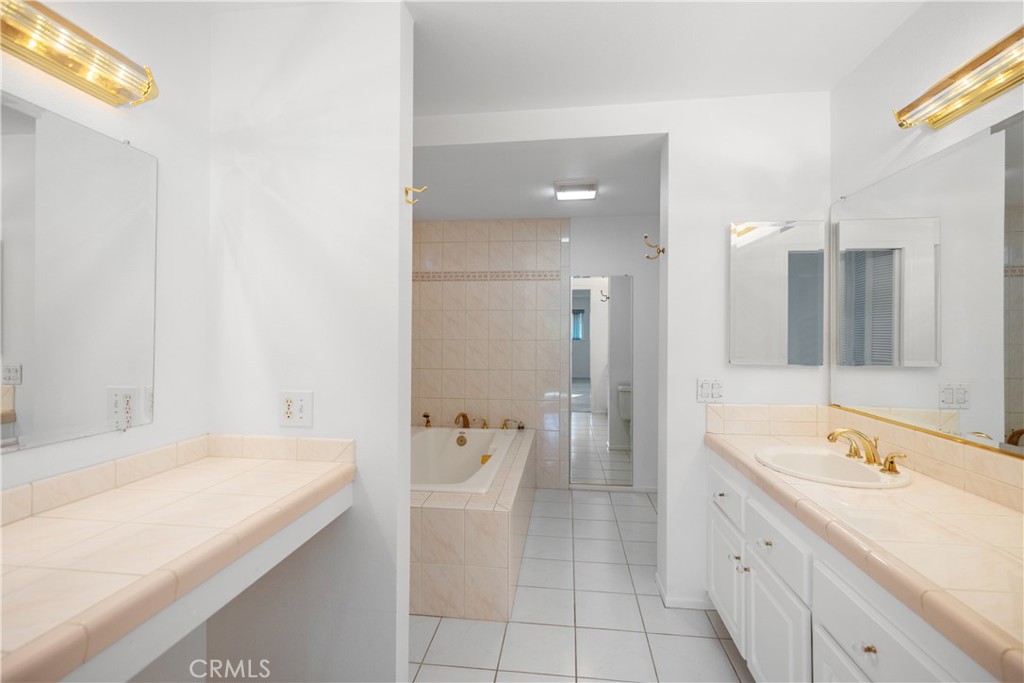 Residential for sale at 2388 W Via Mariposa 3E, Laguna Woods CA featuring 3 beds and 2 baths