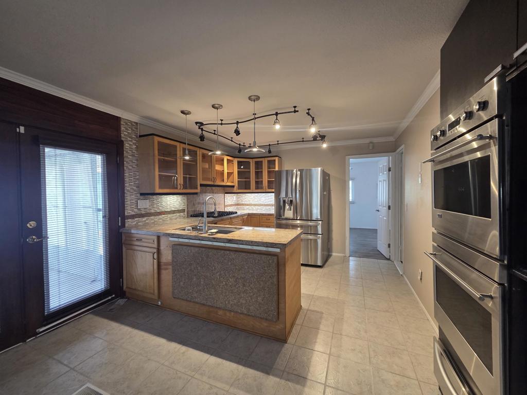 Manufactured In Park for sale at 24 Mesa View Drive, Cathedral City CA featuring 2 beds and 2 baths