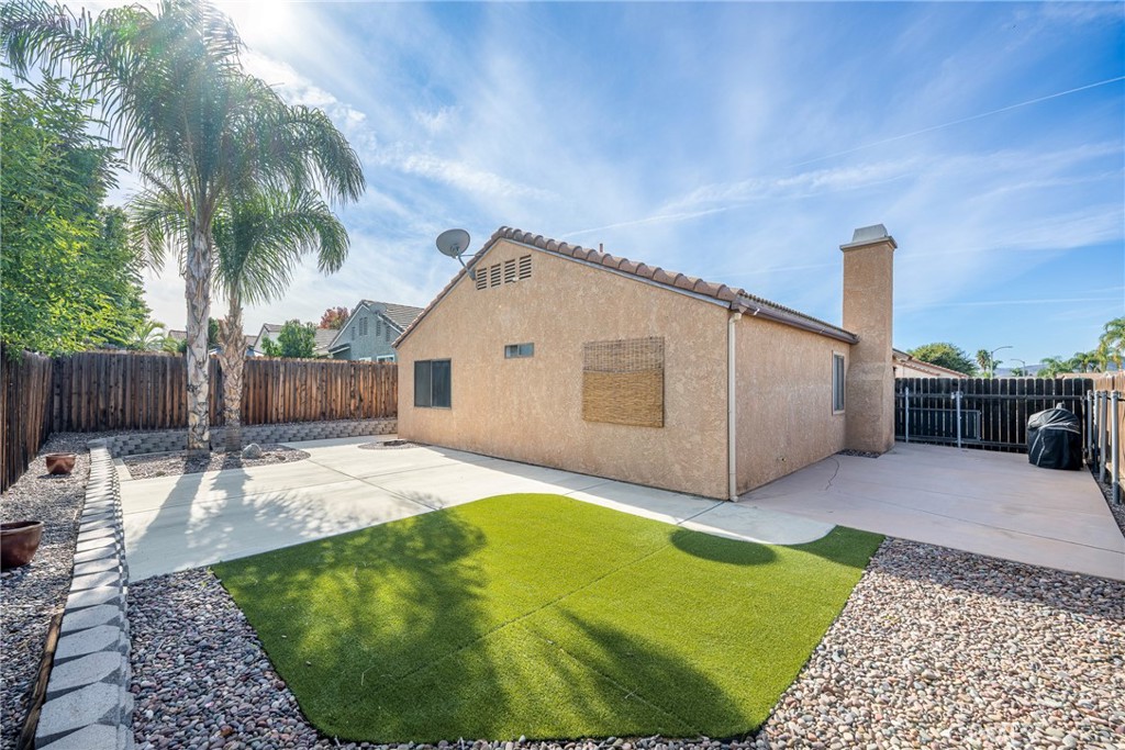 Residential for sale at 27776 Hillpointe, Menifee CA featuring 3 beds and 2 baths