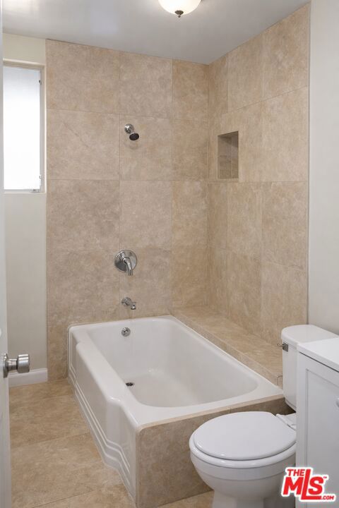 Residential Lease for rent at 993 W HAYS Street, Banning CA featuring 2 beds and 1 bath