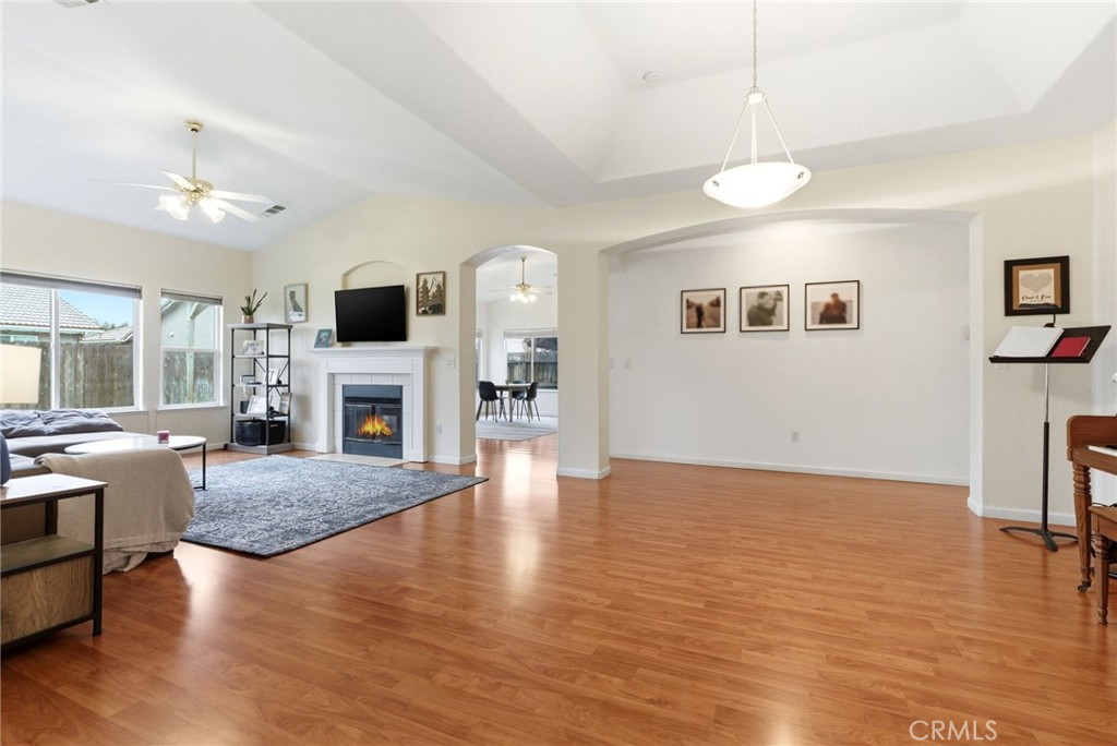 Residential for sale at 535 Mallard, Lemoore CA featuring 3 beds and 2 baths