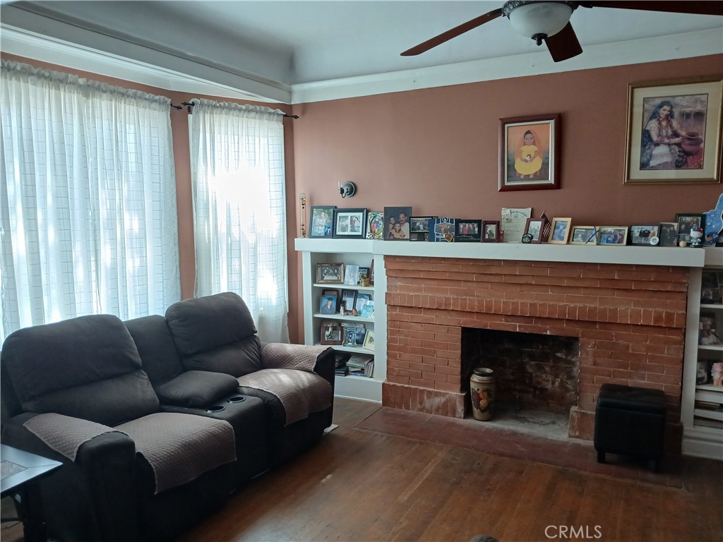 Residential for sale at 3531 N Figueroa, Los Angeles CA featuring 4 beds and 2 baths