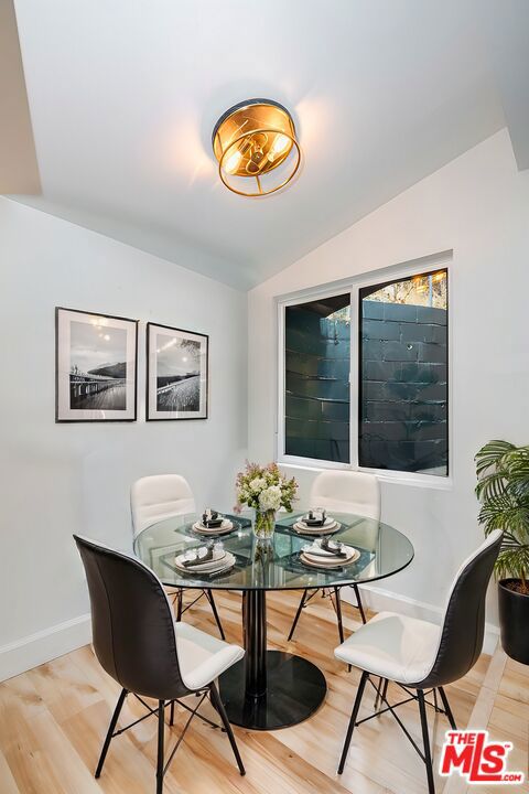 Residential Lease for rent at 9801 Portola Drive, Beverly Hills CA featuring 2 beds and 3 baths