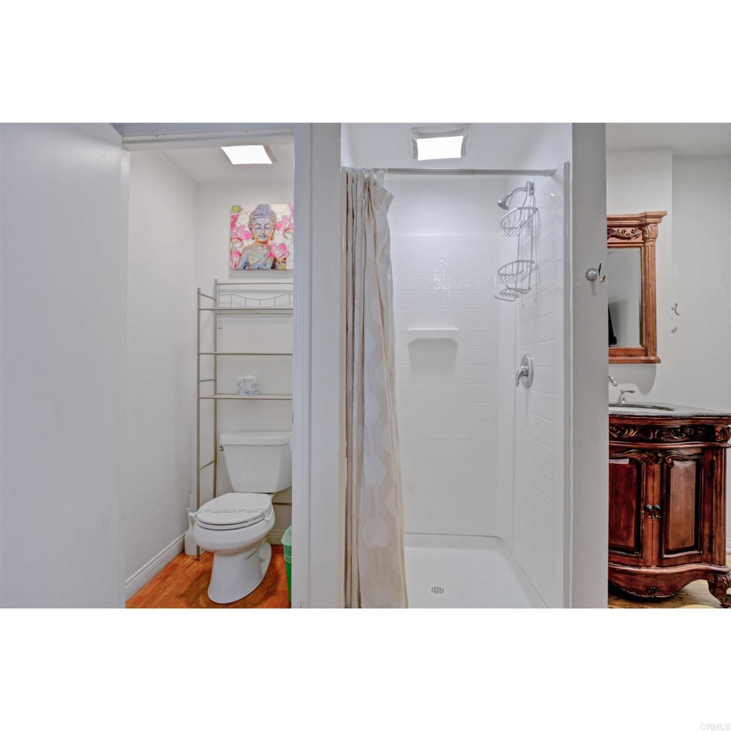 Residential Lease for rent at 3715 Mission Boulevard 11, San Diego, San Diego County CA featuring 1 bed and 1 bath