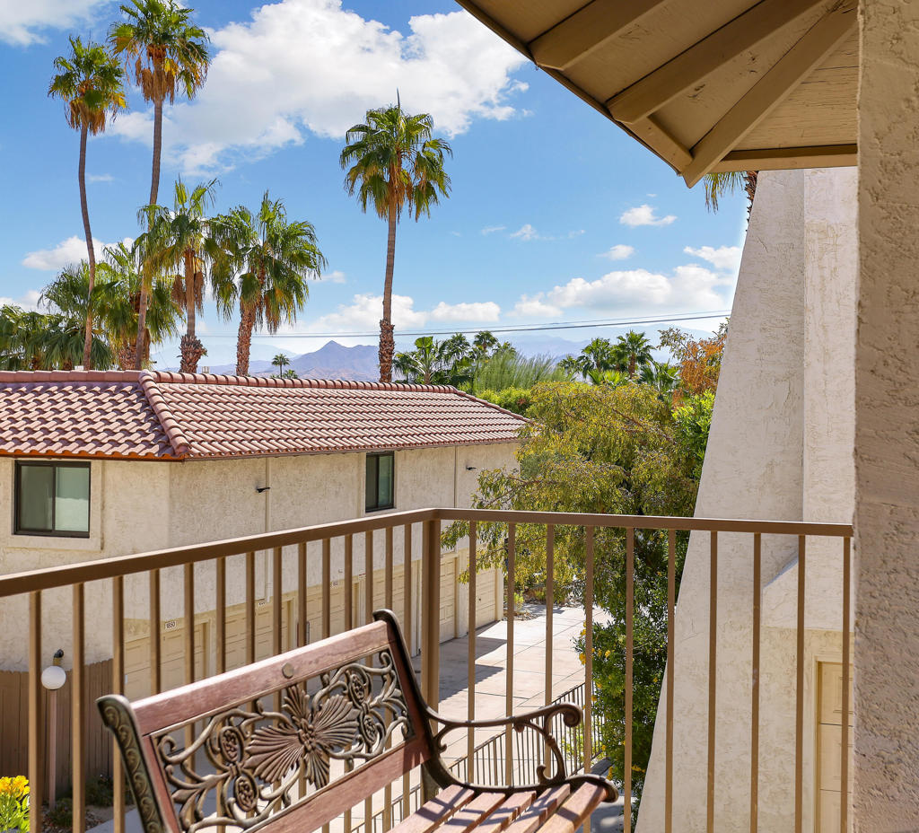 Residential Lease for rent at 1830 N Mira Loma Way, Palm Springs CA featuring 3 beds and 2 baths